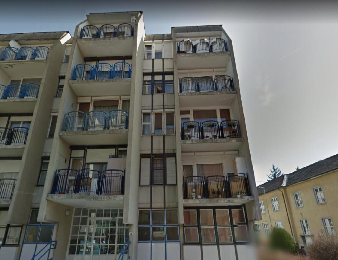 Lilla vendéglakás Zalaegerszeg szívében Appartamento Esterno foto